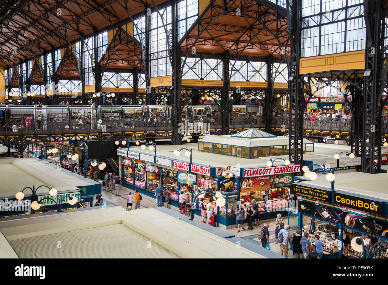 Budapest, Hungary. 15th August, 2018. Shoppers and tourists mingle at the neo-Gothic Nagyvásárcsarnok (Great Market Hall). Stock Photo