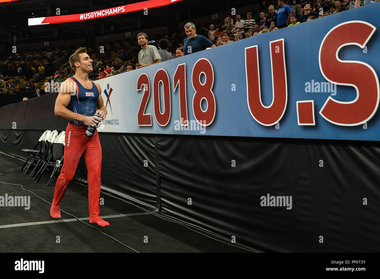 Sam mikulak hi-res stock photography and images - Alamy