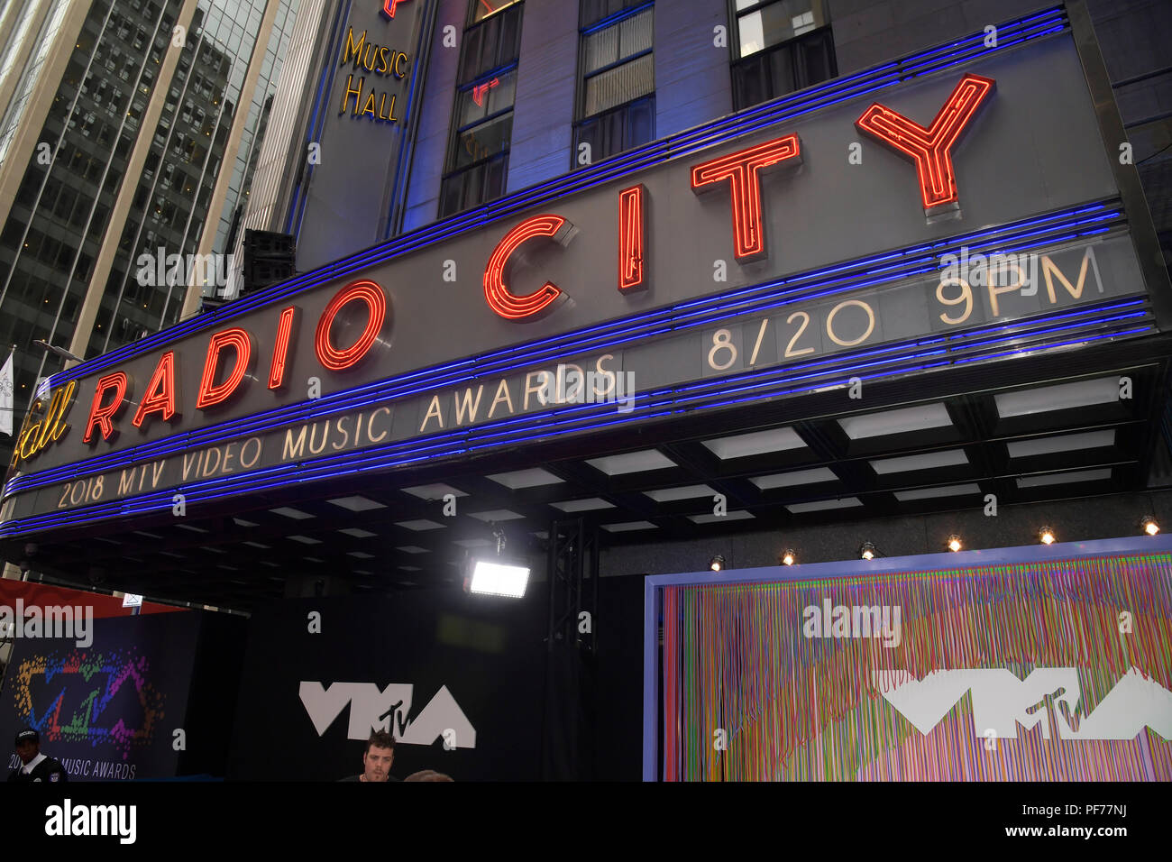 New York, NY, USA. 20th Aug, 2018. General atmosphere at the 2018 MTV Video Music Awards at Radio City Music Hall in New York City on August 20, 2018. Credit: Image Space/Media Punch/Alamy Live News Stock Photo