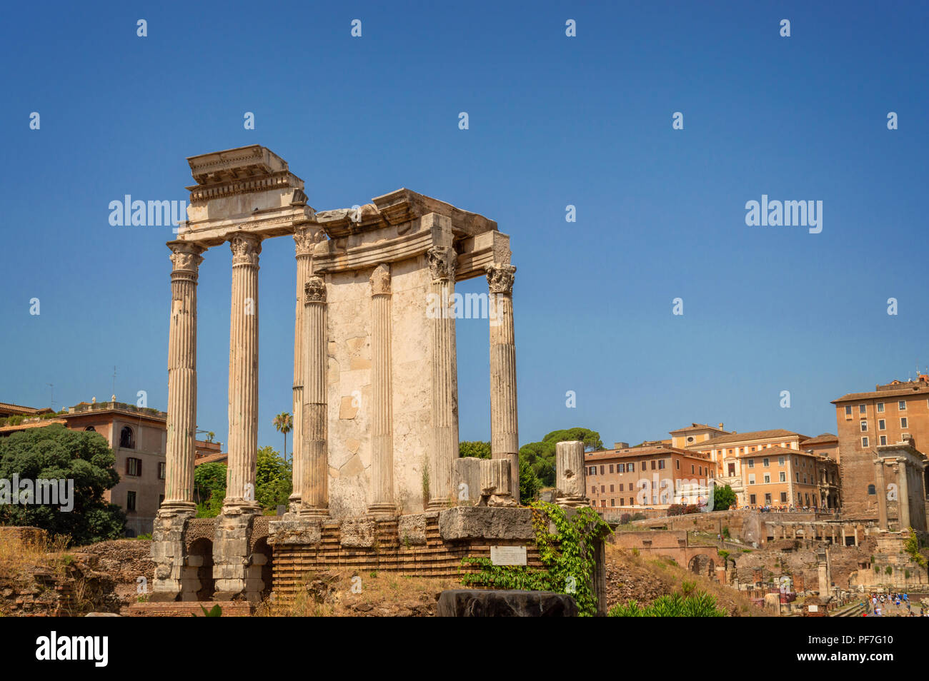 Ruins at the roman forum in rome hi-res stock photography and images ...