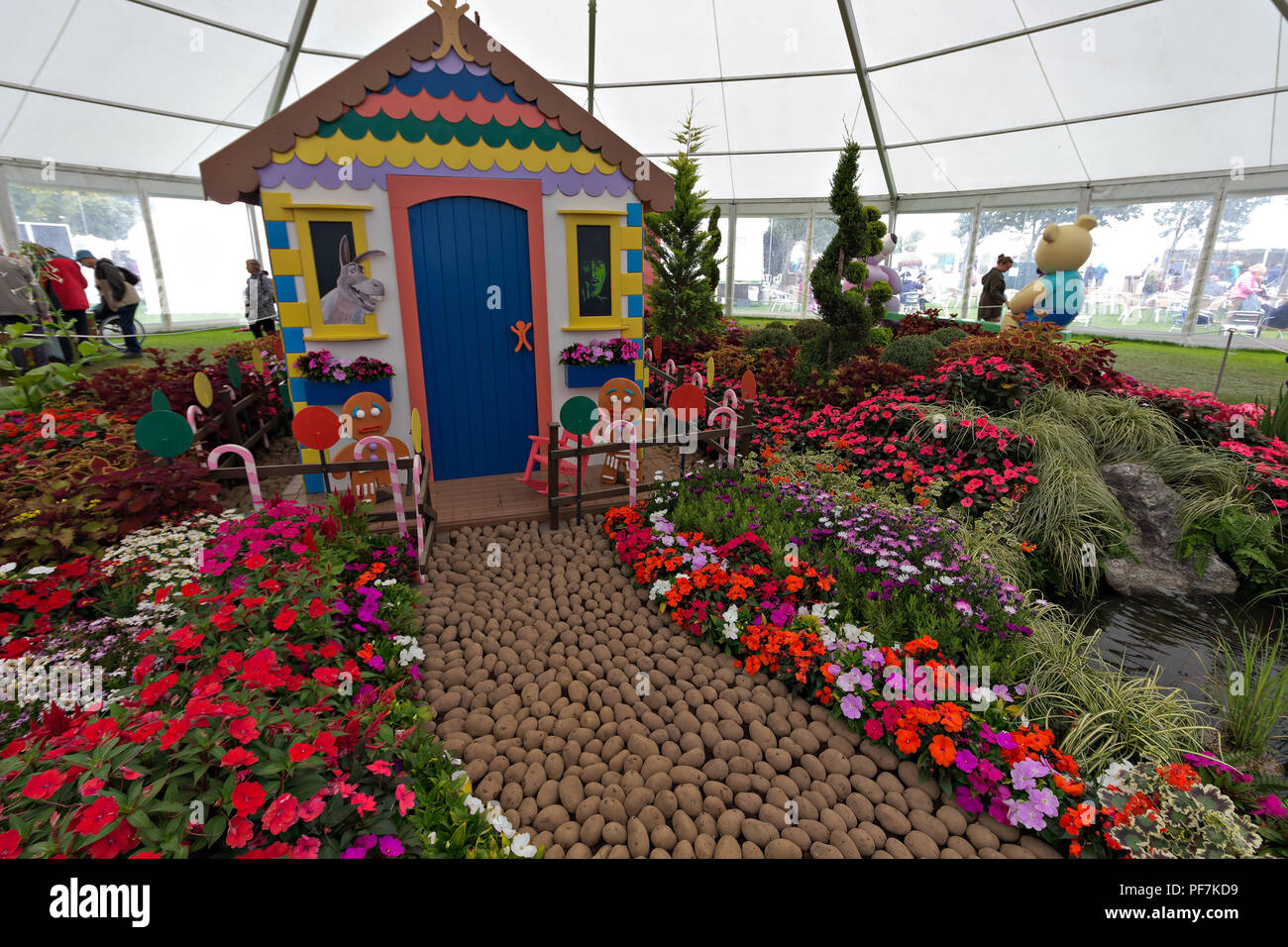 Show gardens at the 2018 Southport Flower Show Stock Photo Alamy