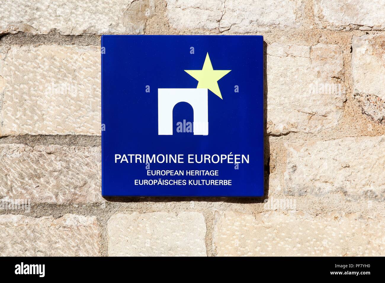 Heritage label hi-res stock photography and images - Alamy