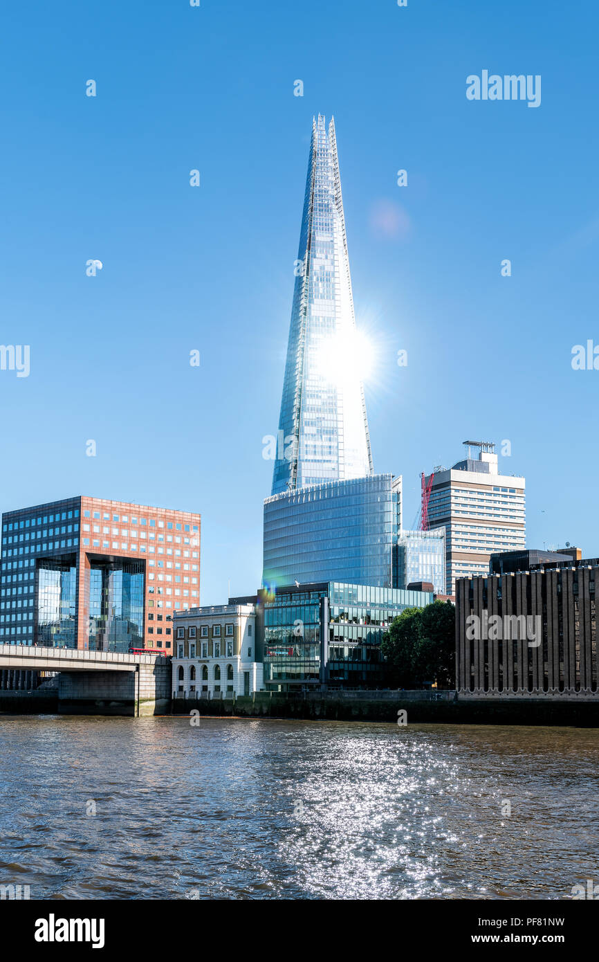 Shard reflection on glass building hi-res stock photography and images ...