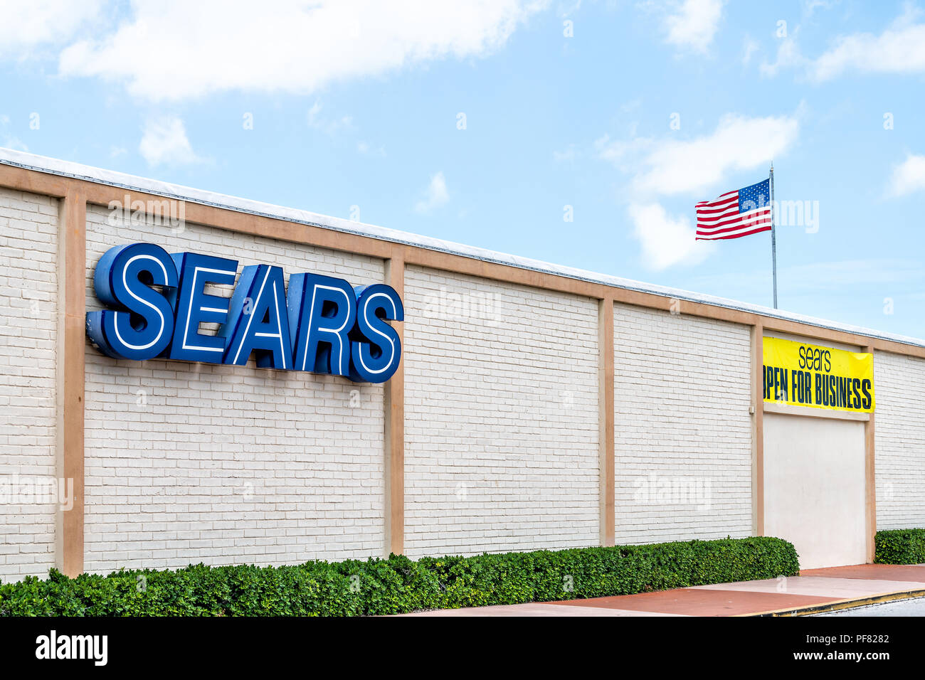 Kmart logo hires stock photography and images Alamy