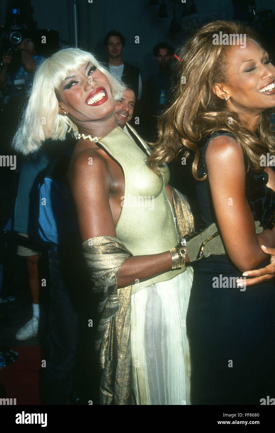 Hollywood Ca June 28 Singer Model Grace Jones And Model Beverly Johnson Attend Paramount Pictures Premiere Of Boomerang On June 28 1992 At Mann S Chinese Theatre In Hollywood California Photo By Barry