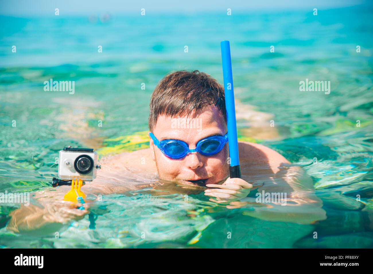 Swim underwater recording hires stock photography and images Alamy