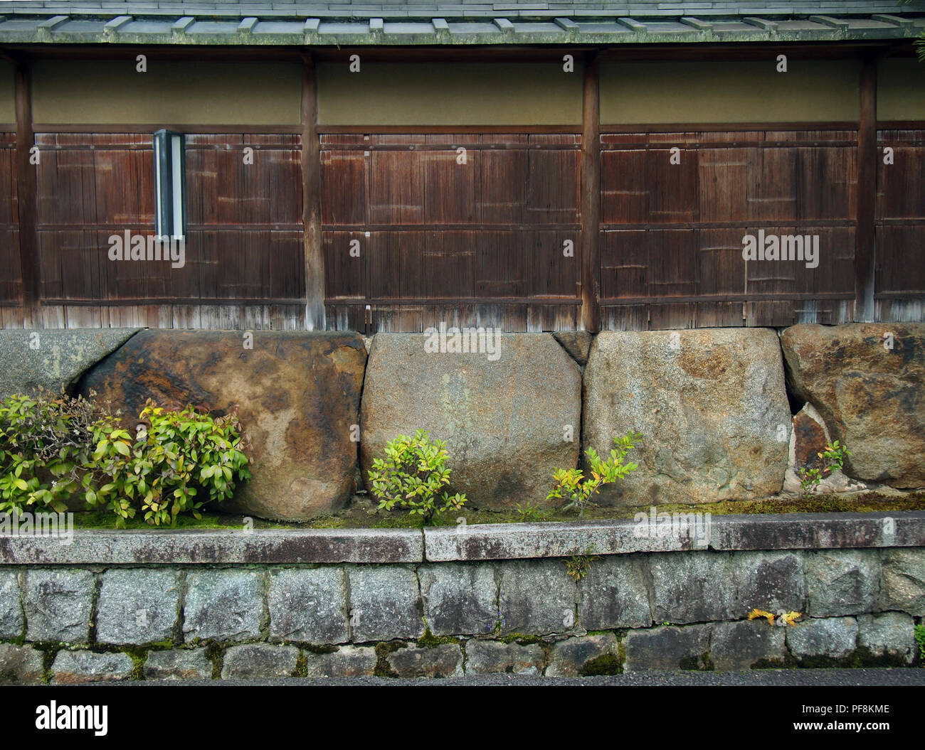 Japanese traditional architecture in Kyoto Stock Photo - Alamy