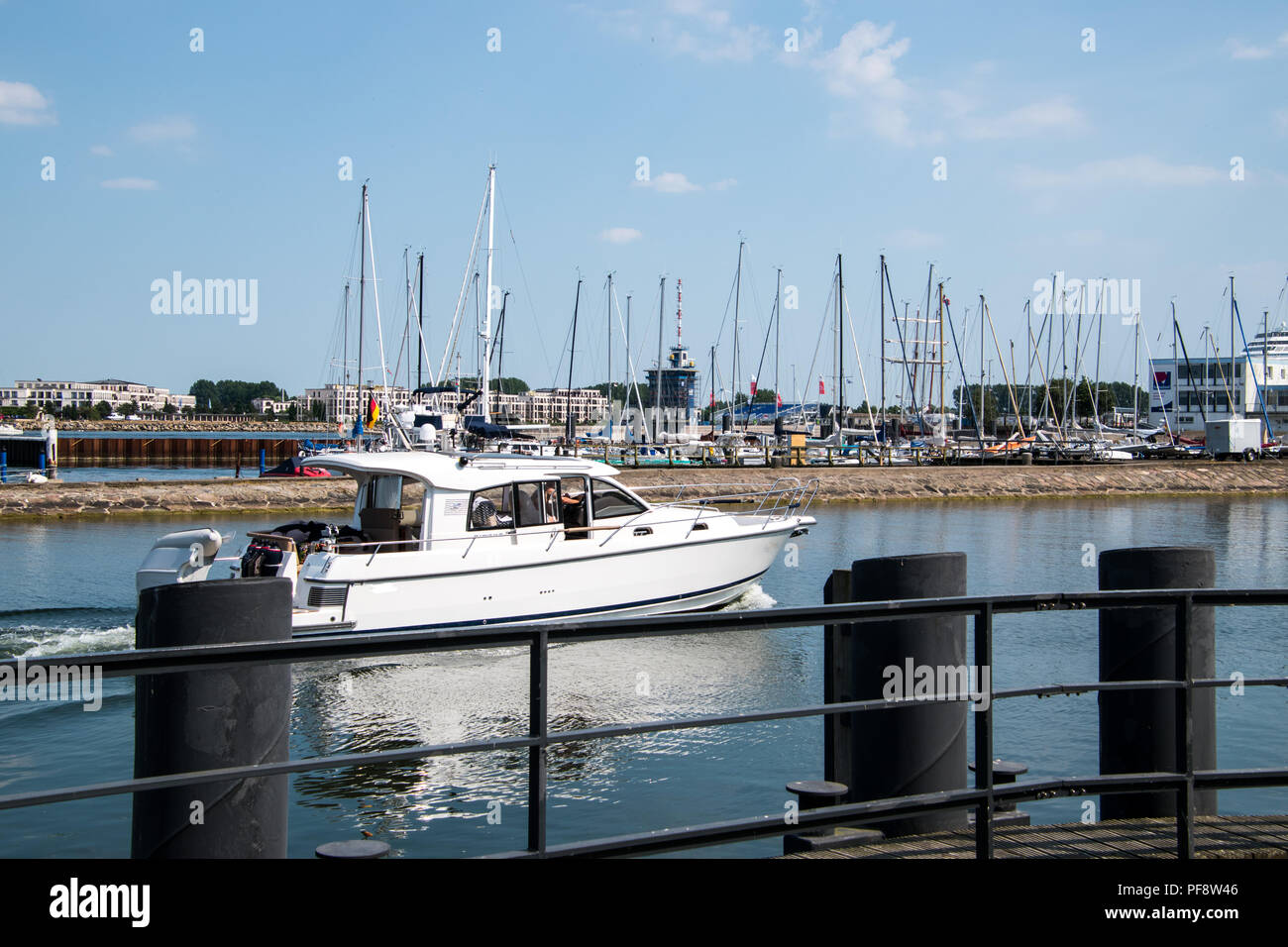 Cabin Cruiser Boat High Resolution Stock Photography And Images Alamy