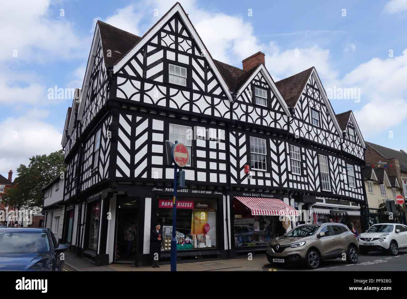 The busy market town Centre of Warwick, Warwickshire Stock Photo