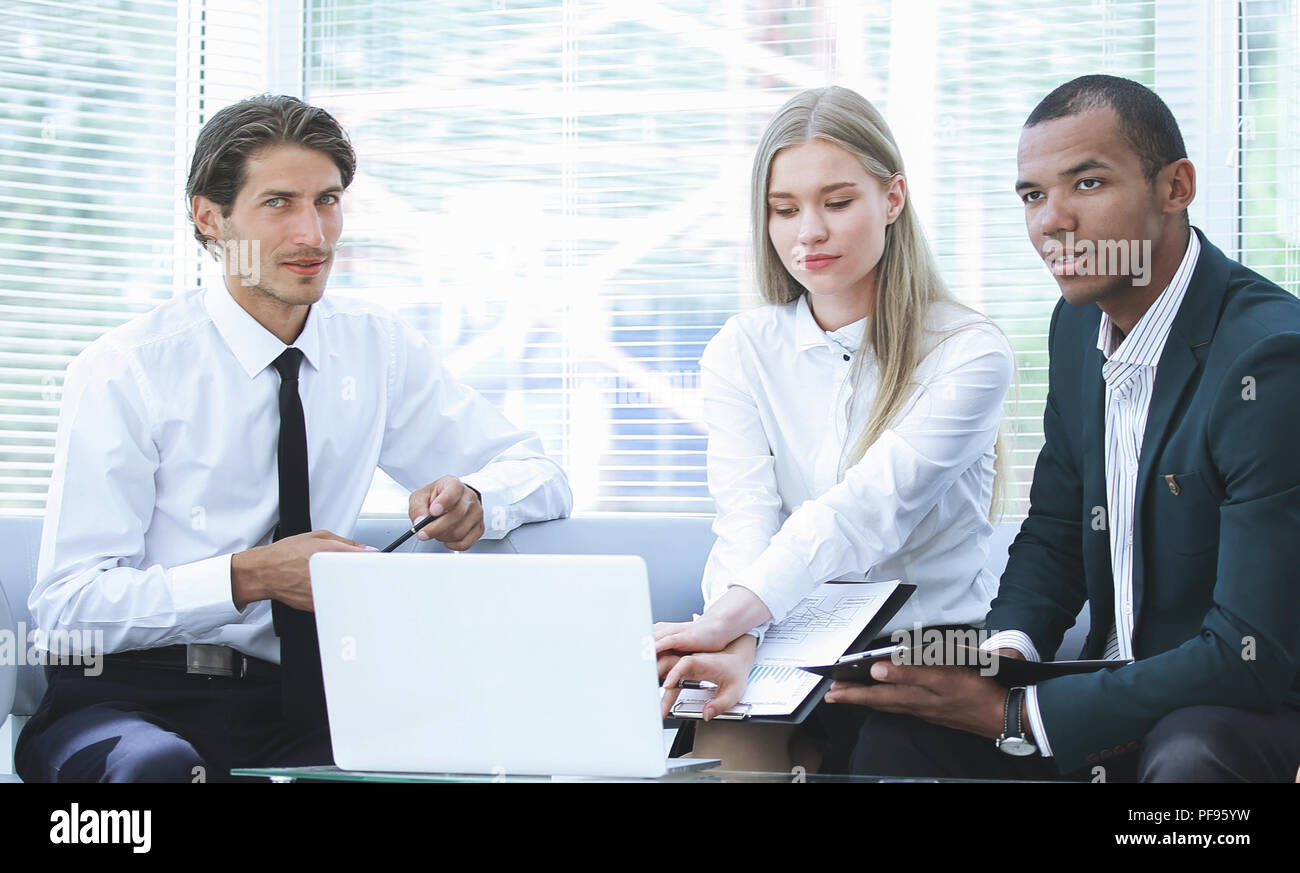 Office workplace agency team hi-res stock photography and images - Alamy