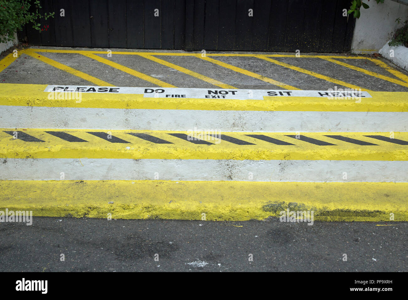 Painted concrete steps hires stock photography and images Alamy