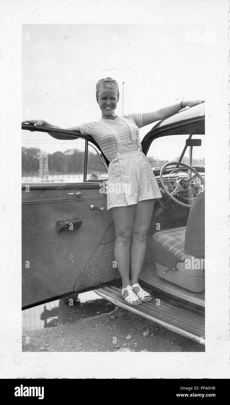 Pin Up Girl 1950 Stock Photos Pin Up Girl 1950 Stock Images Alamy
