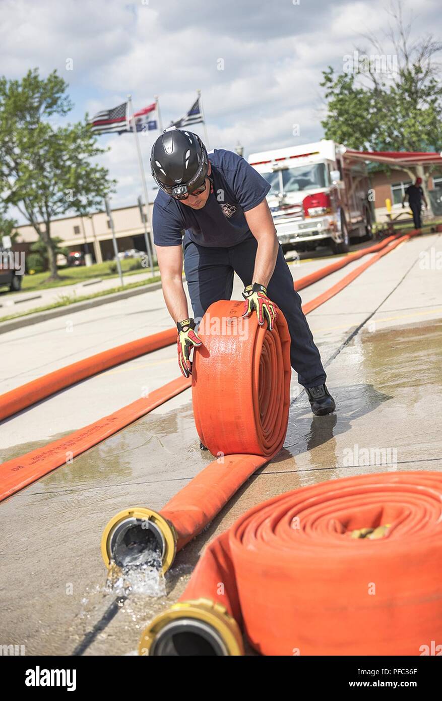 Fire hose pressure testing hires stock photography and images Alamy