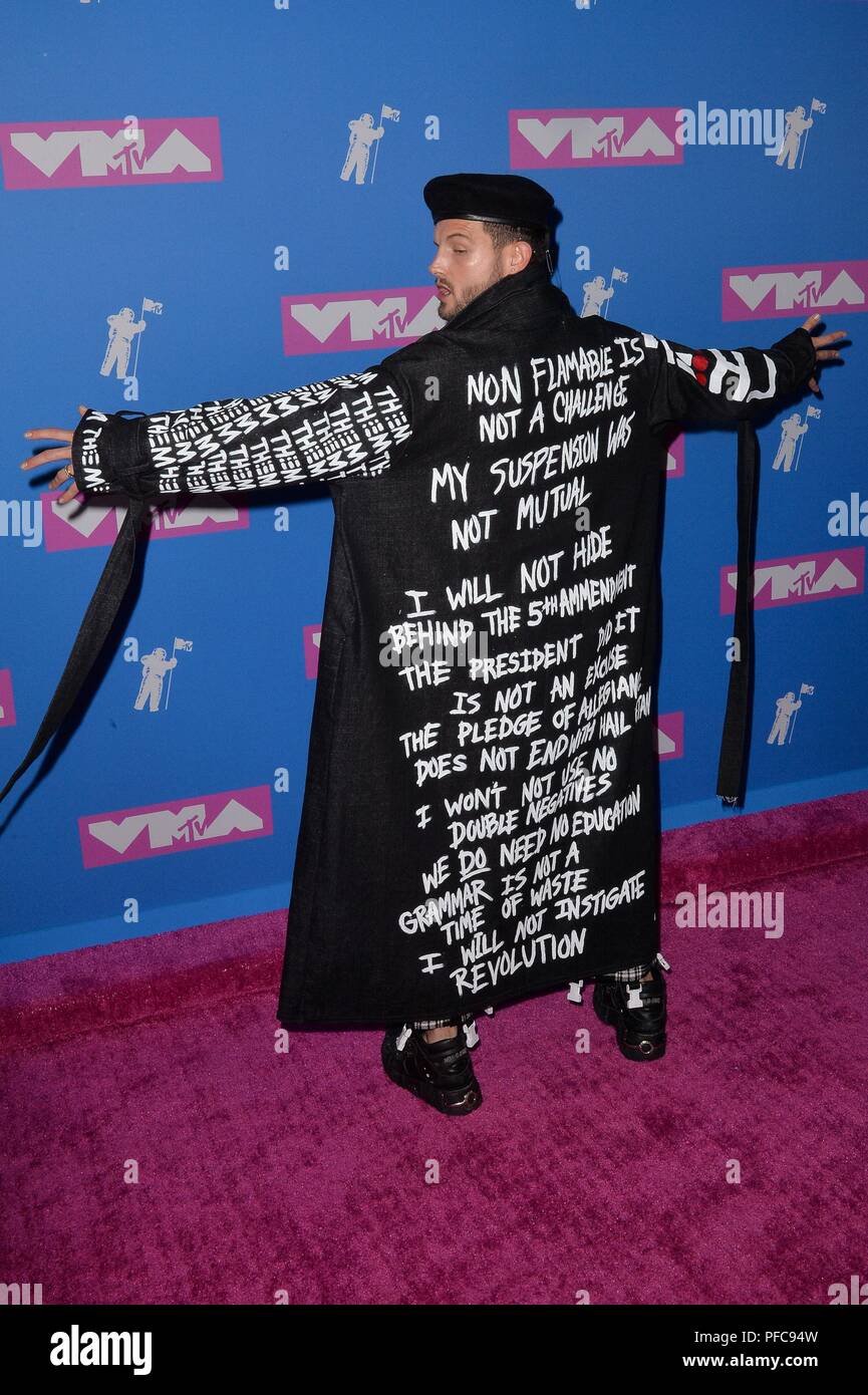 Nico tortorella vma hires stock photography and images Alamy