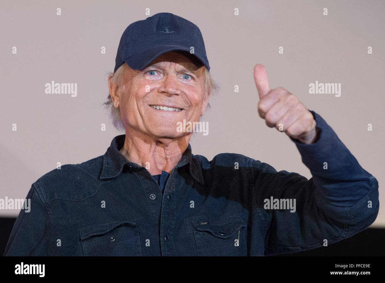 Dresden, Germany. 20th Aug, 2018. The Italian actor Terence Hill comes to the German premiere of his film 'Mein Name ist Somebody - Zwei Fäuste kekehren zurück'. Hill also directed and wrote the tragicomedy. Credit: Sebastian Kahnert/dpa-Zentralbild/dpa/Alamy Live News Stock Photo