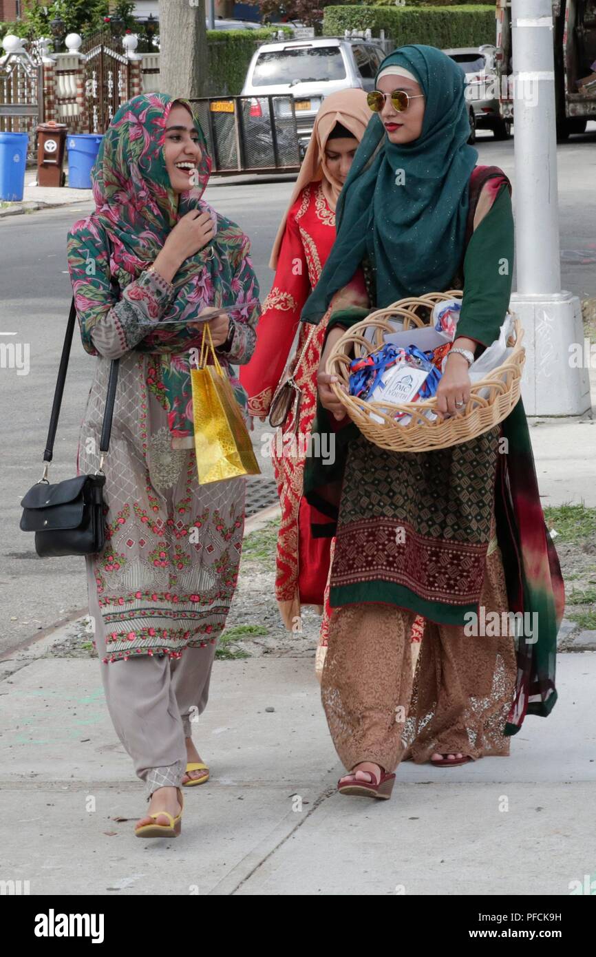 Jamaica muslim center hires stock photography and images Alamy