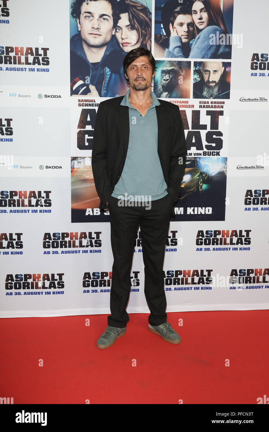 21 August 2018, Germany, Berlin: The actor Stipe Erceg is coming to the Kulturbrauerei for the premiere of the movie 'Asphalt Gorillas'. The film will be released in German cinemas on 30 August 2018. Photo: Jörg Carstensen/dpa Stock Photo