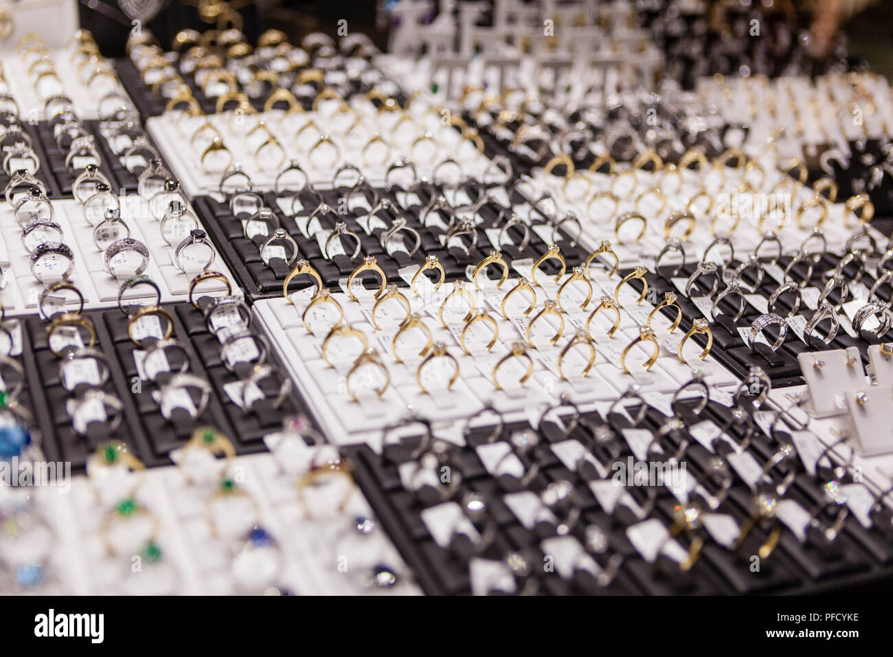 Trays Of Yellow Gold And White Gold Diamond Engagement Rings For Sale In The Gold Souk In Deira In Dubai Uae Stock Photo Alamy