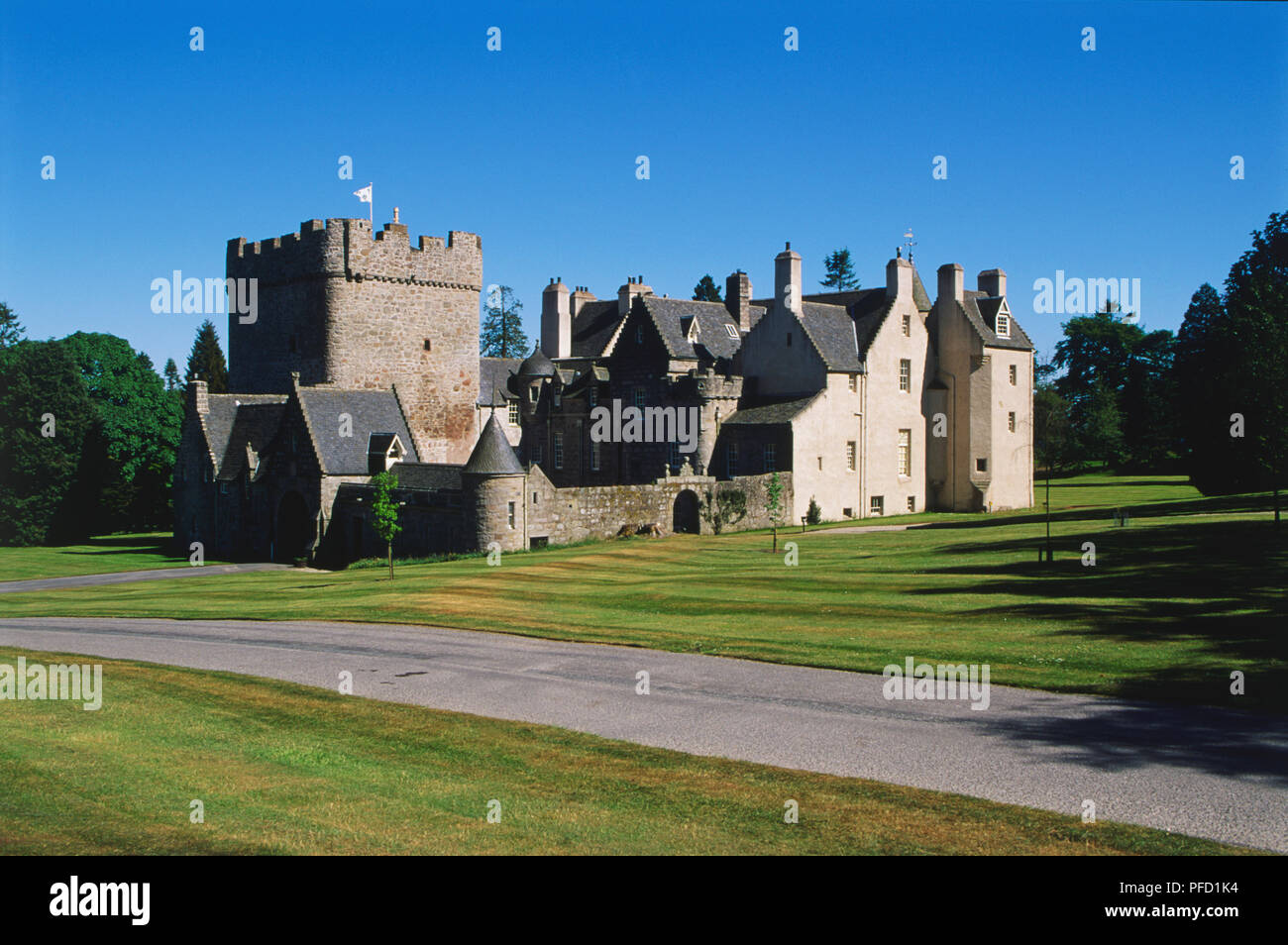 Great Britain, Scotland, Aberdeenshire, Drum Castle, thirteenth-century keep with a mansion house with sweeping lawns. Stock Photo