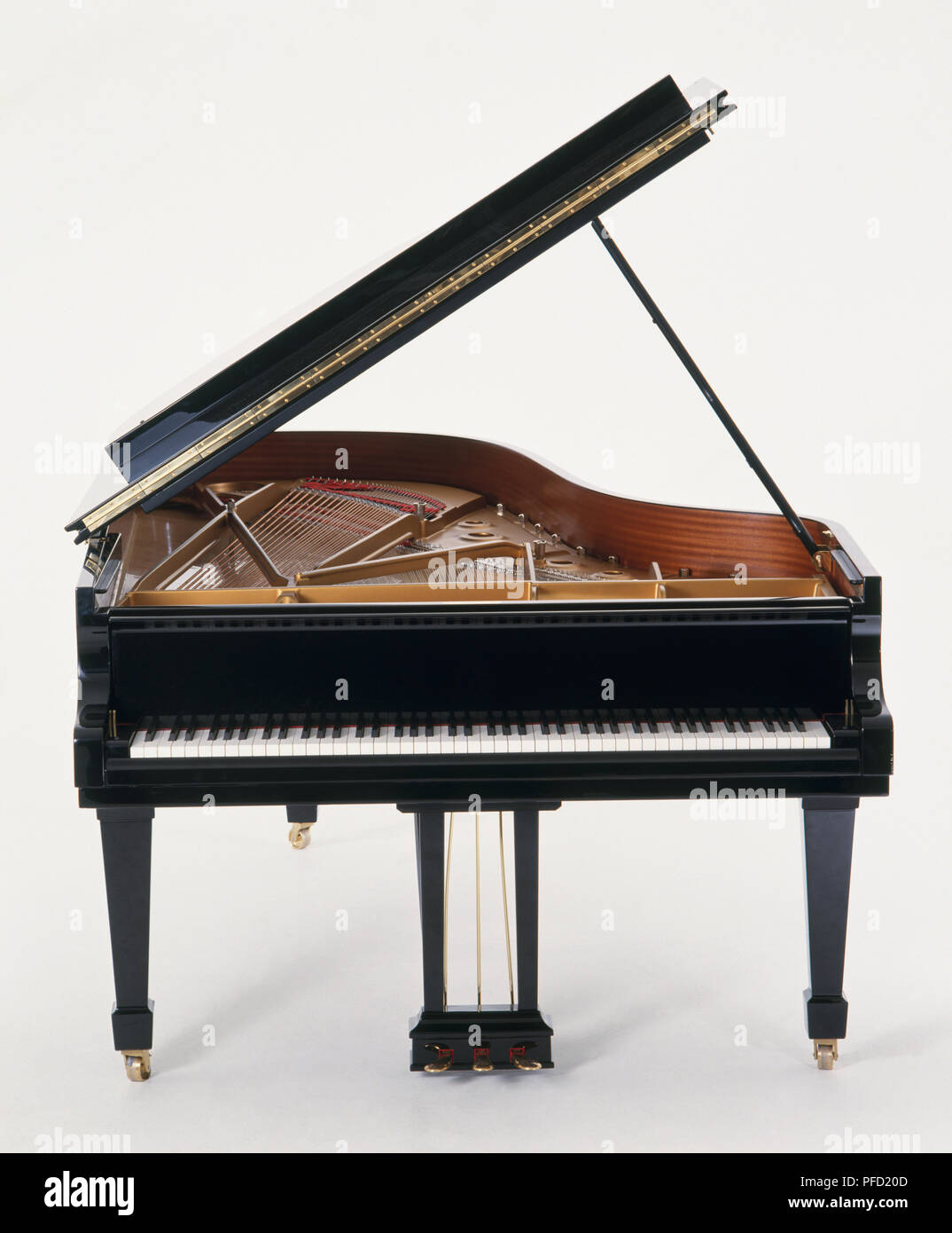 Grand piano, front view Stock Photo - Alamy