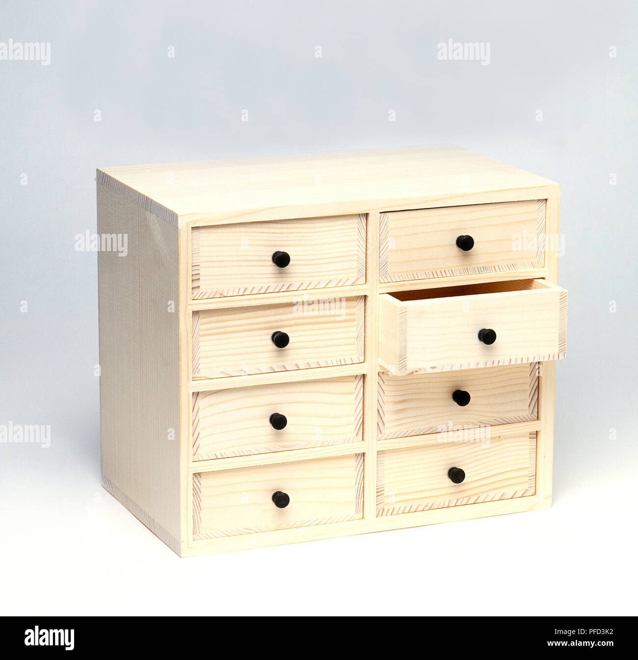 Wood Drawers Stock Photos Wood Drawers Stock Images Alamy