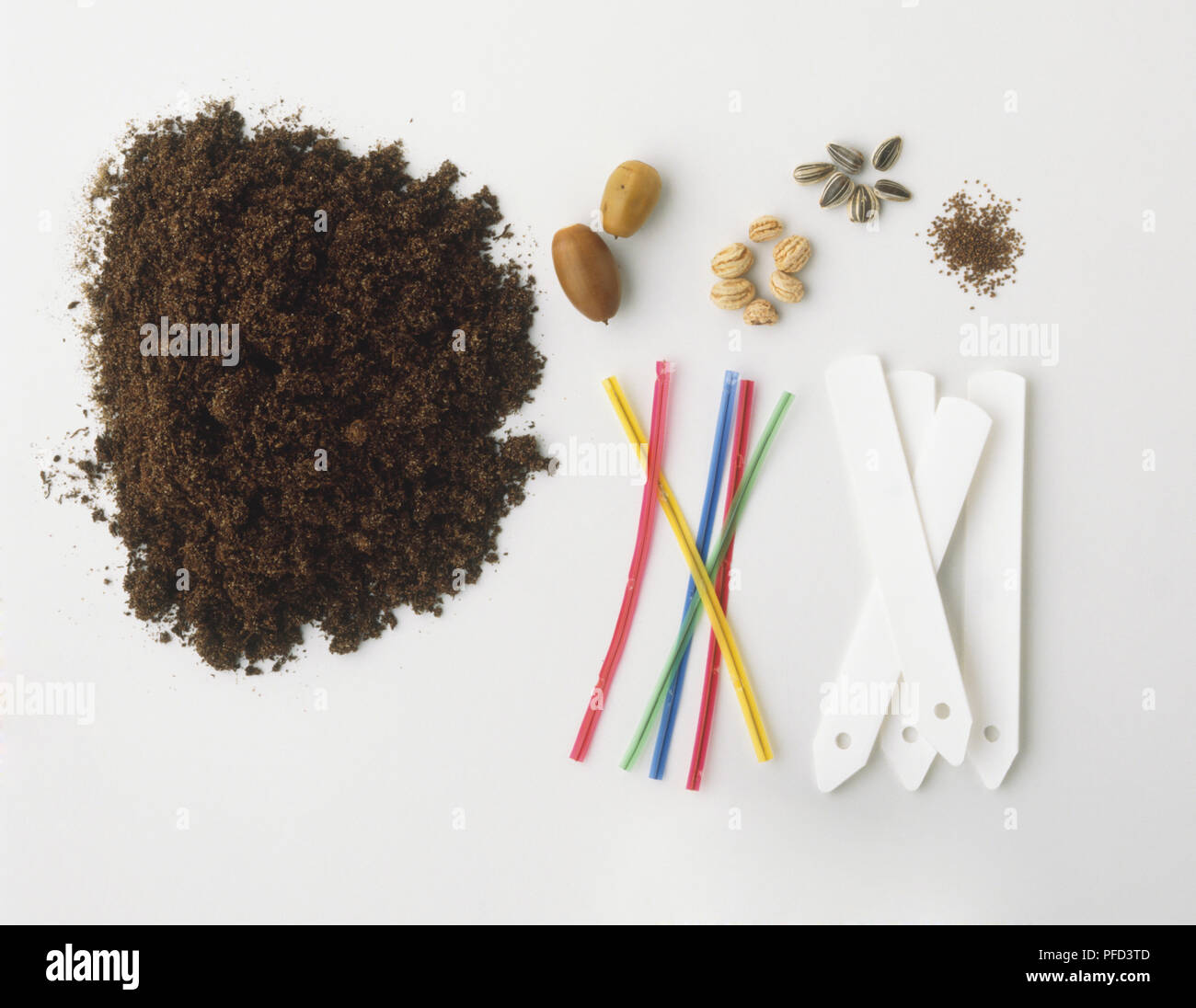 Heap of plant labels hi-res stock photography and images - Alamy