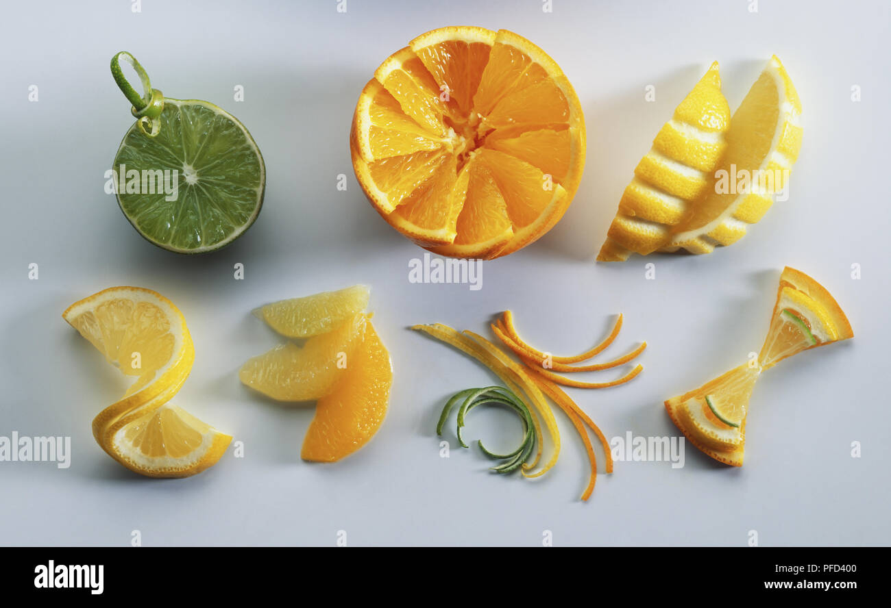 Citrus fruit garnishes Stock Photo - Alamy