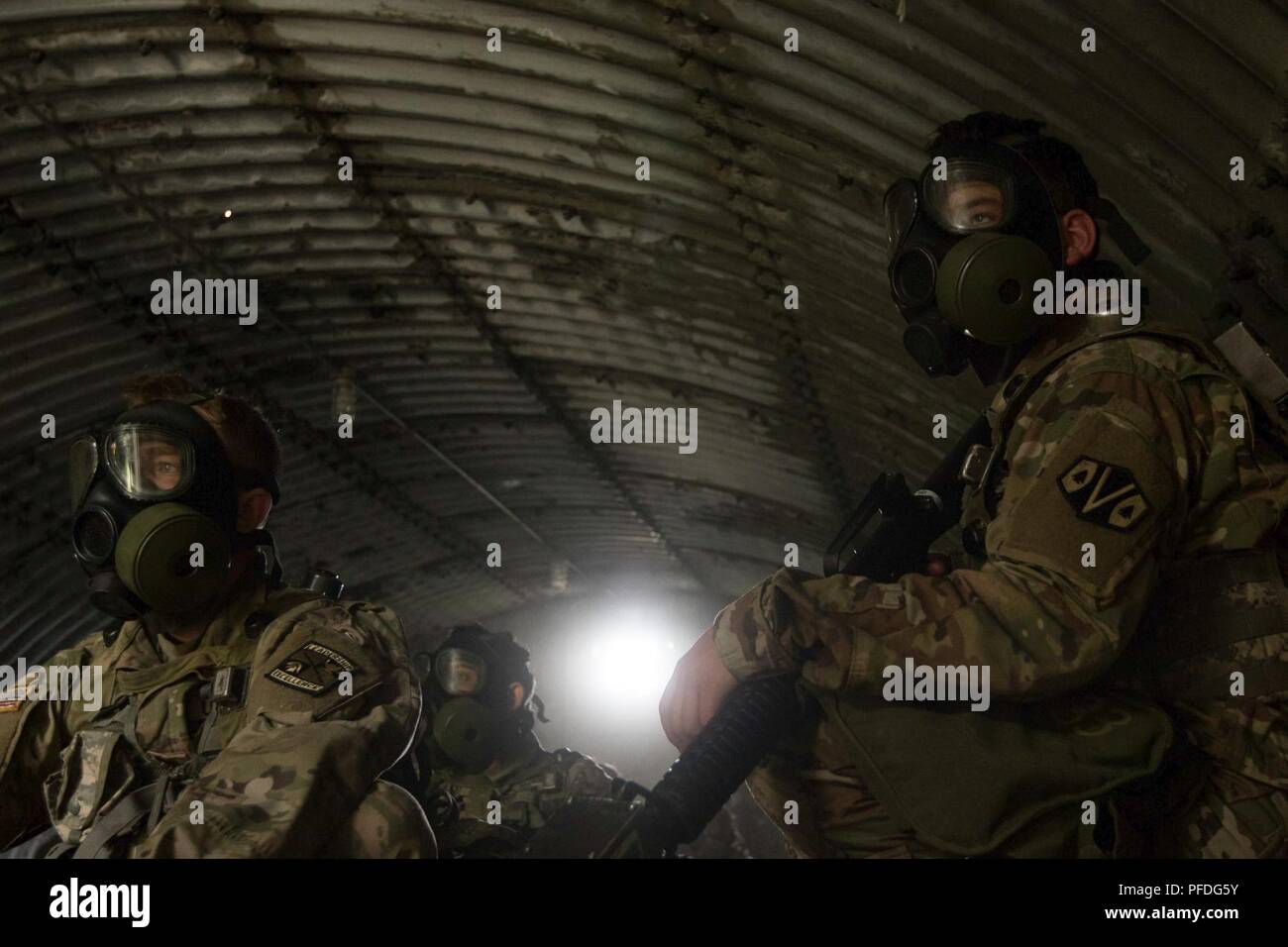 Gas Attack Soldiers Gas Masks High Resolution Stock Photography And Images Alamy