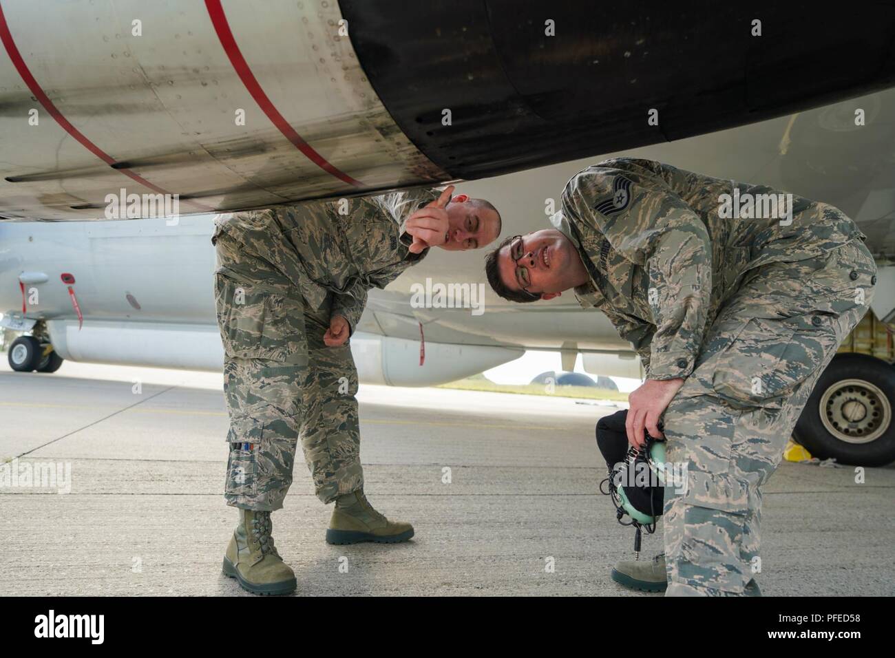 U.S. Air Force Tech. Sgt. Joshua Johnson, left, and Staff Sgt. Paul
