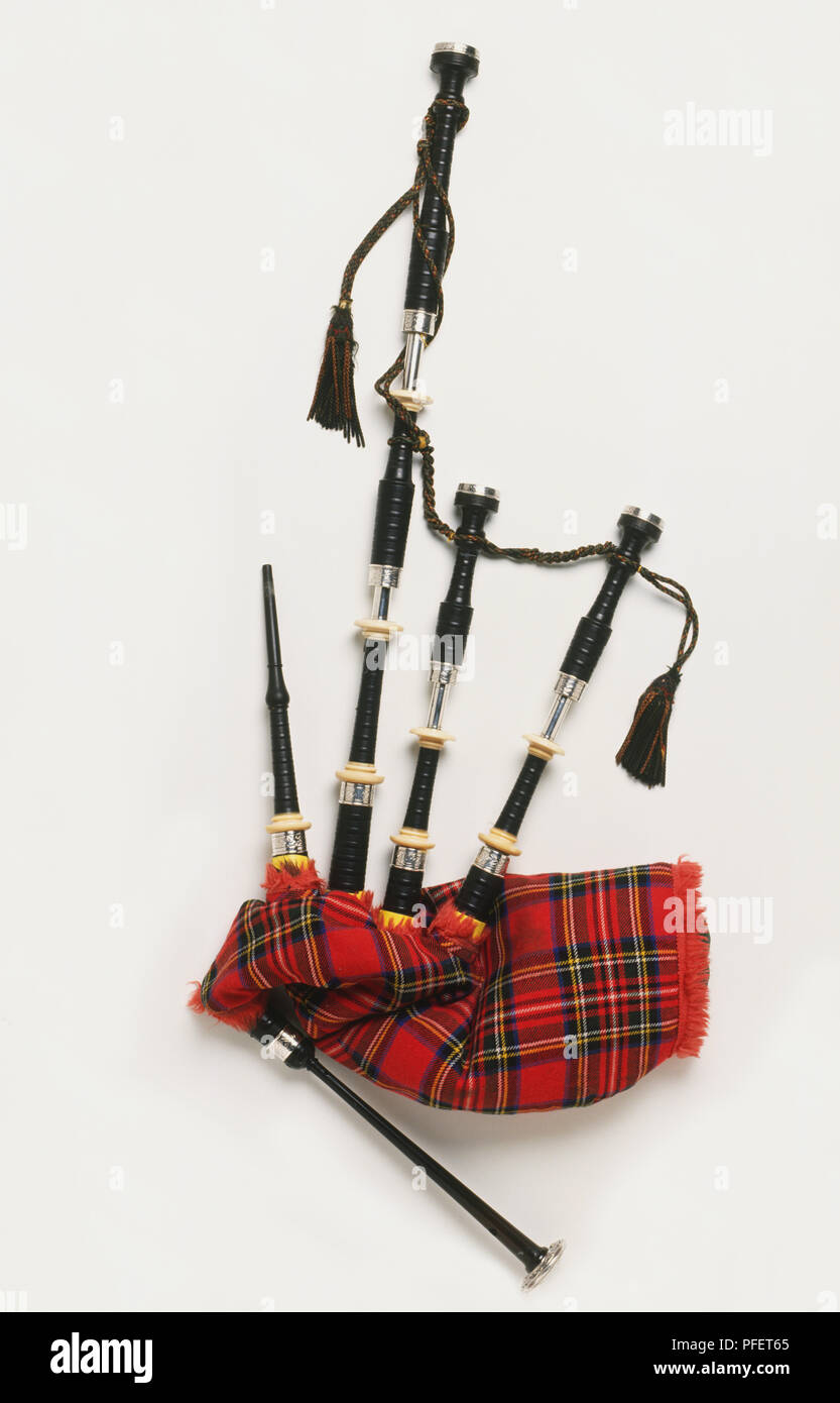 Set of bagpipes hires stock photography and images Alamy