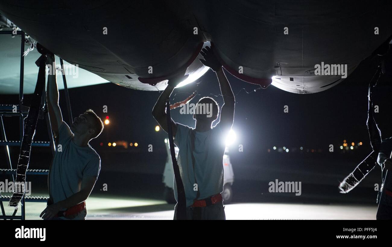 Barksdale Airmen Prepare To Wash A B 52 Stratofortress On The