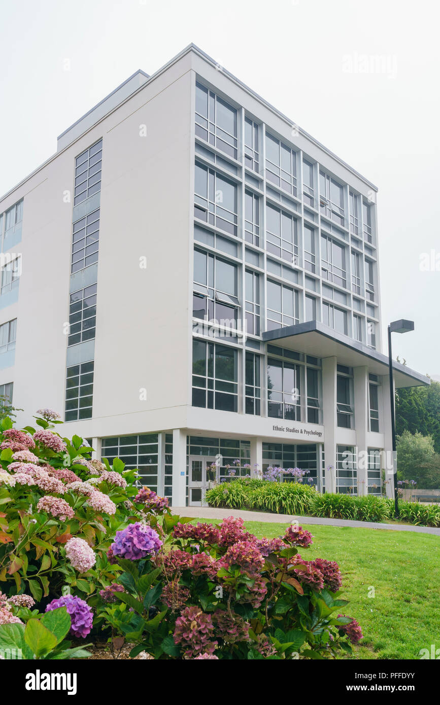San francisco state university campus hi-res stock photography and ...
