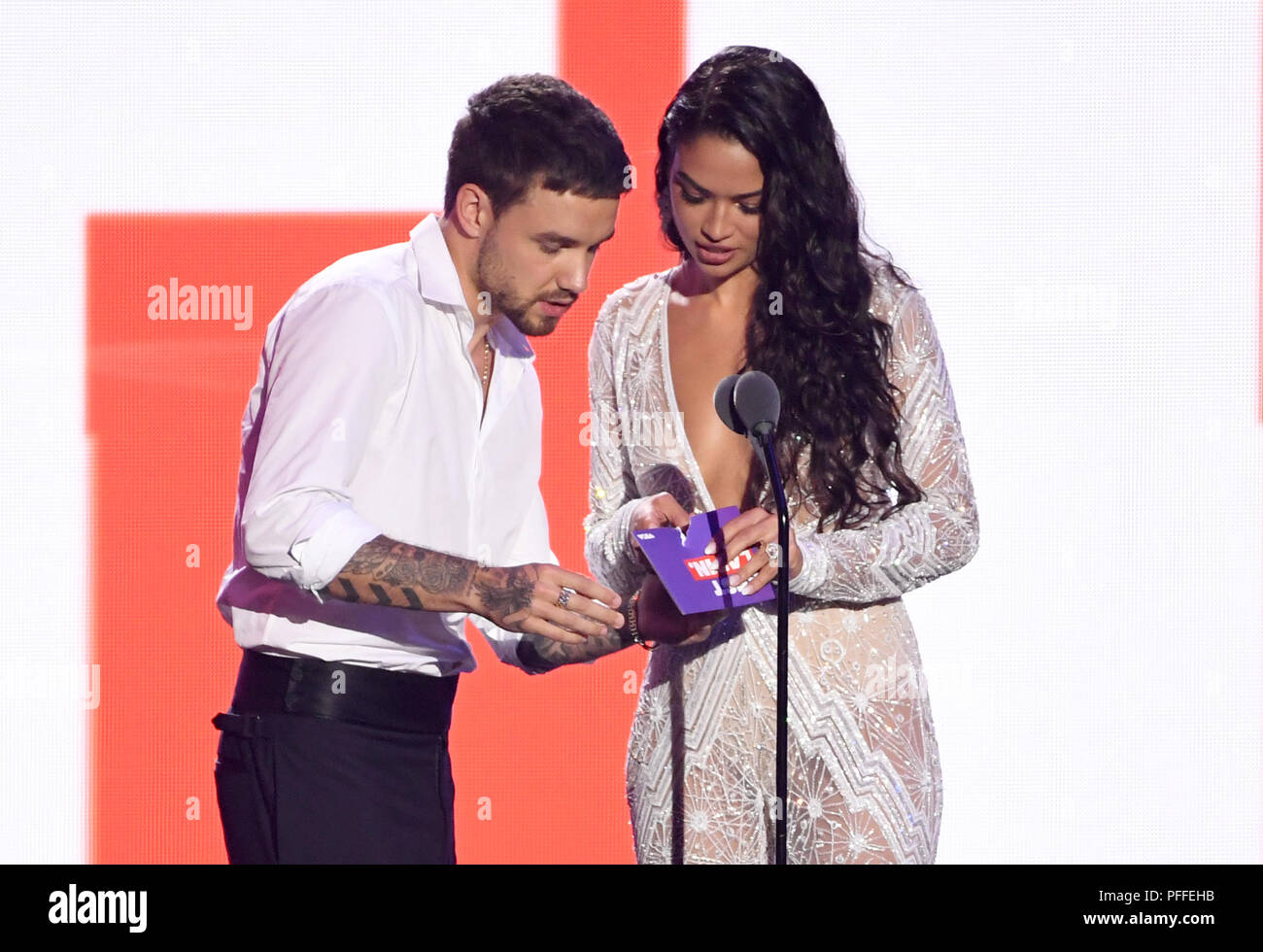 Liam Payne (left) and Shanina Shaik present the award for Best Latin Video on stage at the 2018 MTV Video Music Awards held at Radio City Music Hall in Los Angeles, USA. Picture date: Monday August 20, 2018. See PA Story SHOWBIZ VMAs. Photo credit should read: PA/PA Wire on stage at the 2018 MTV Video Music Awards held at The Forum in Los Angeles, USA. Picture date: Monday August 20, 2018. See PA Story SHOWBIZ VMAs. Photo credit should read: PA/PA Wire Stock Photo