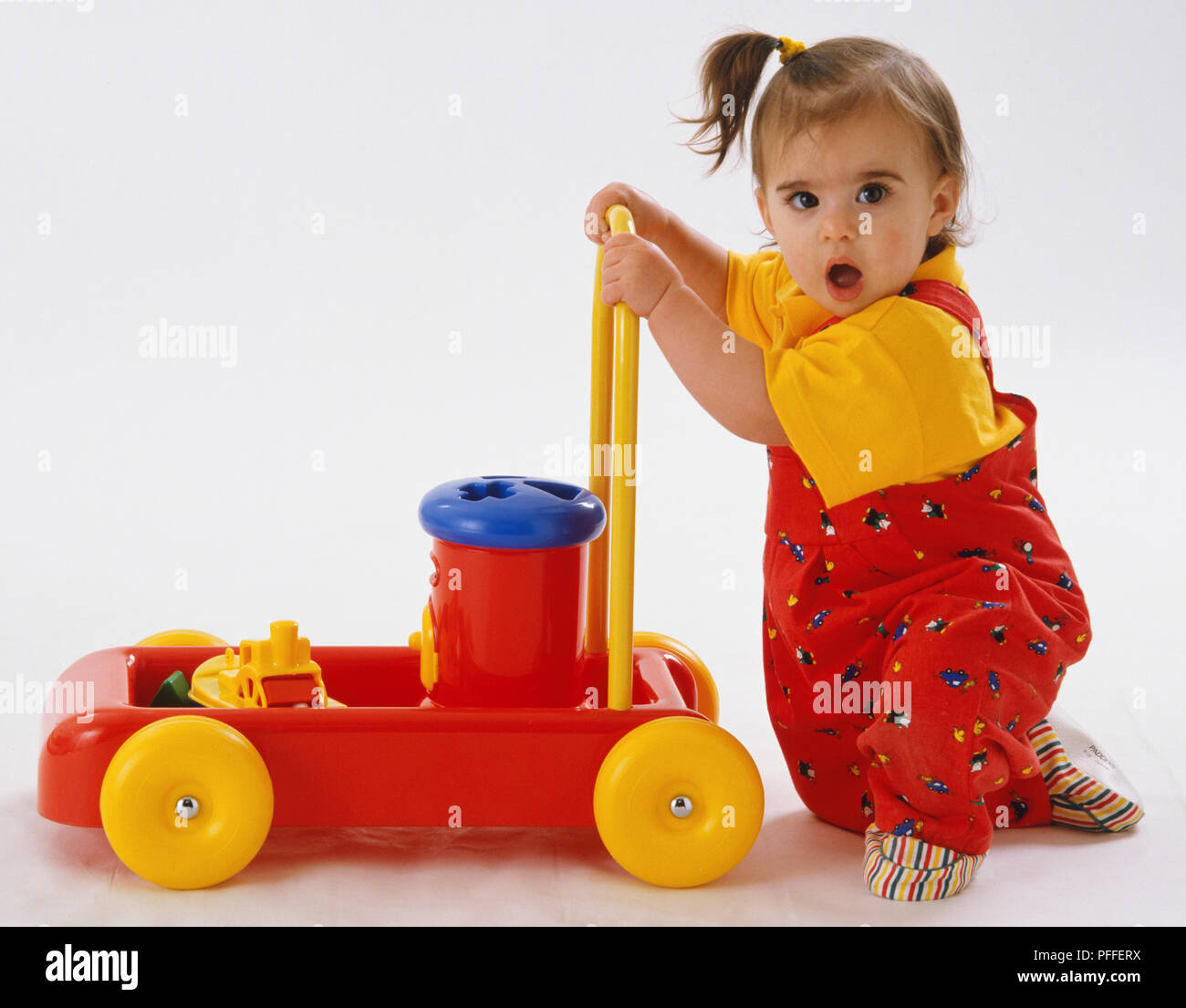 red push cart for toddlers