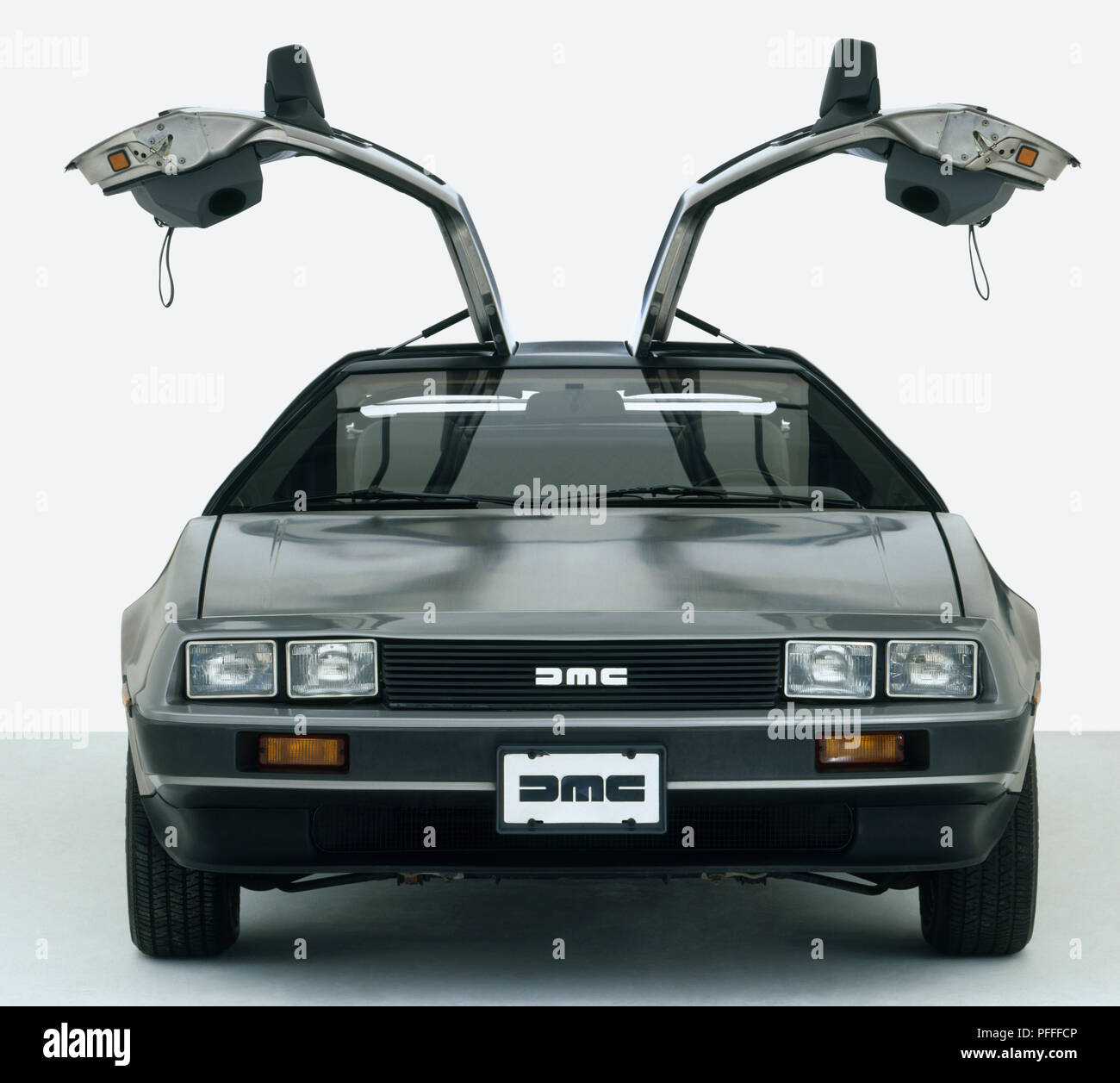 Delorean Dmc 12 With Gullwing Doors 1979 82 Front View Stock
