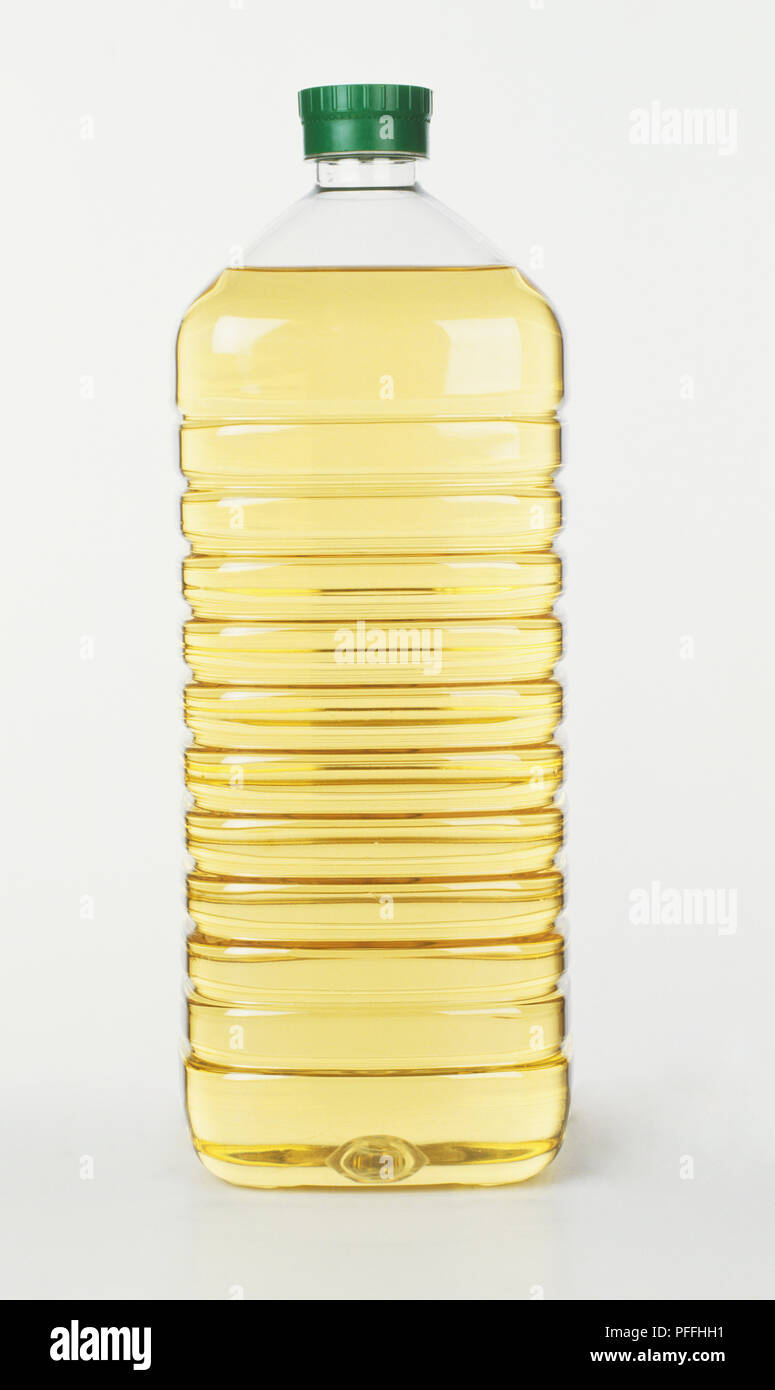 Bottle of cooking oil Stock Photo Alamy