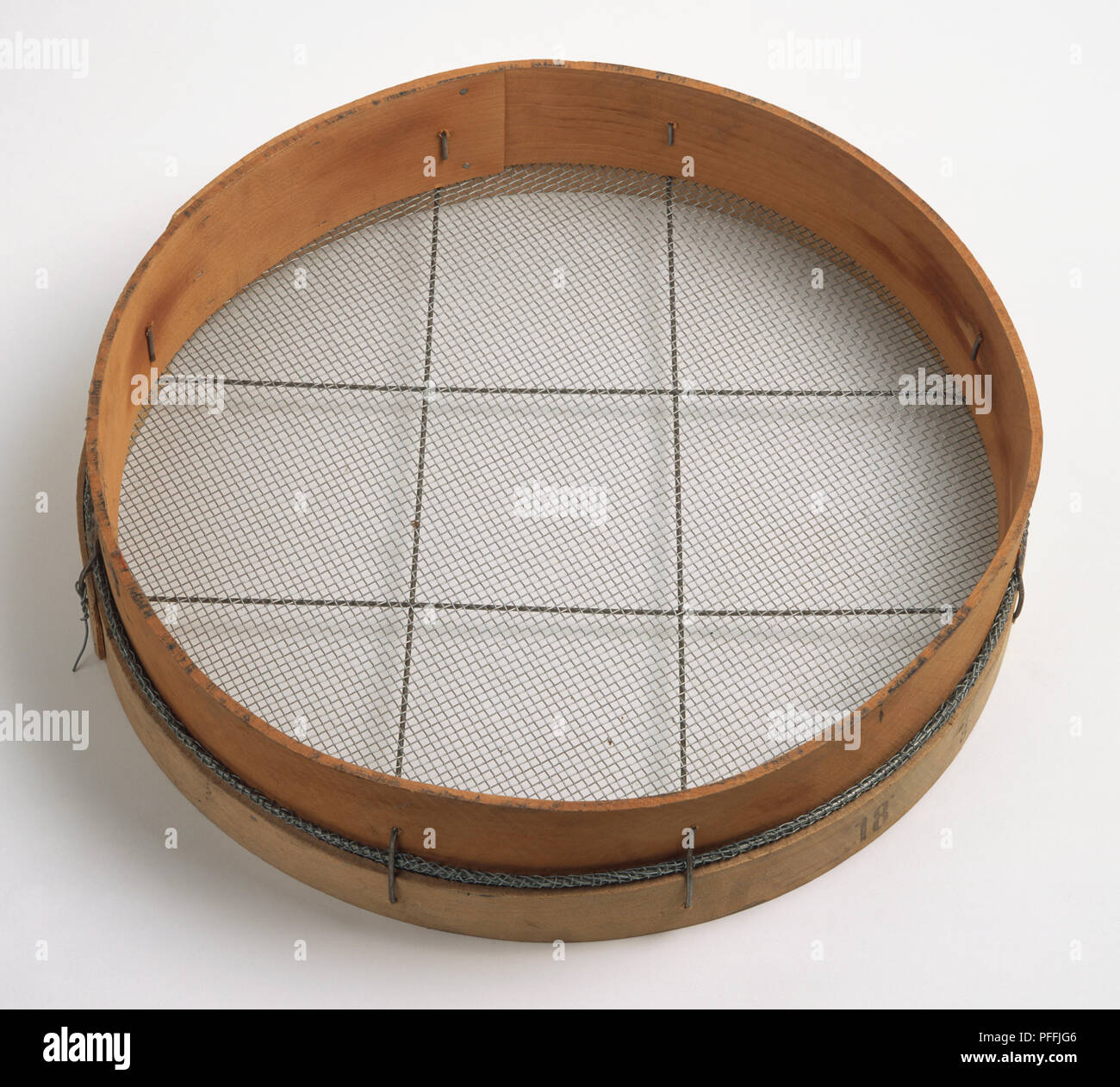 Soil sieve hires stock photography and images Alamy