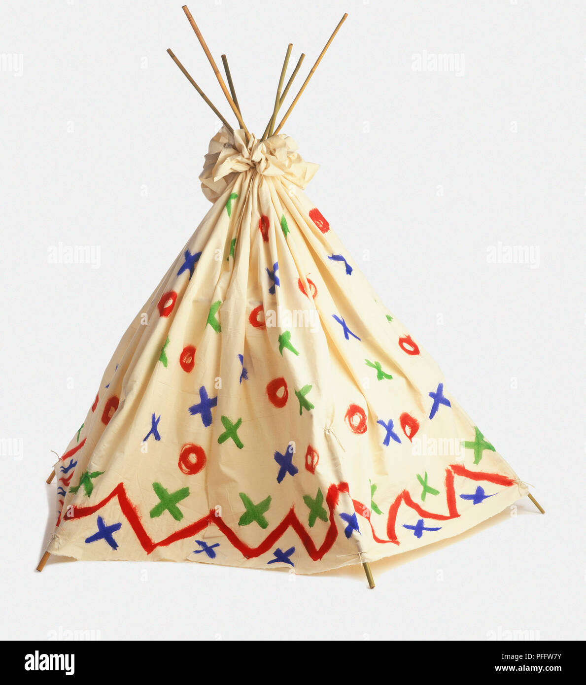 Childs wigwam hi-res stock photography and images - Alamy