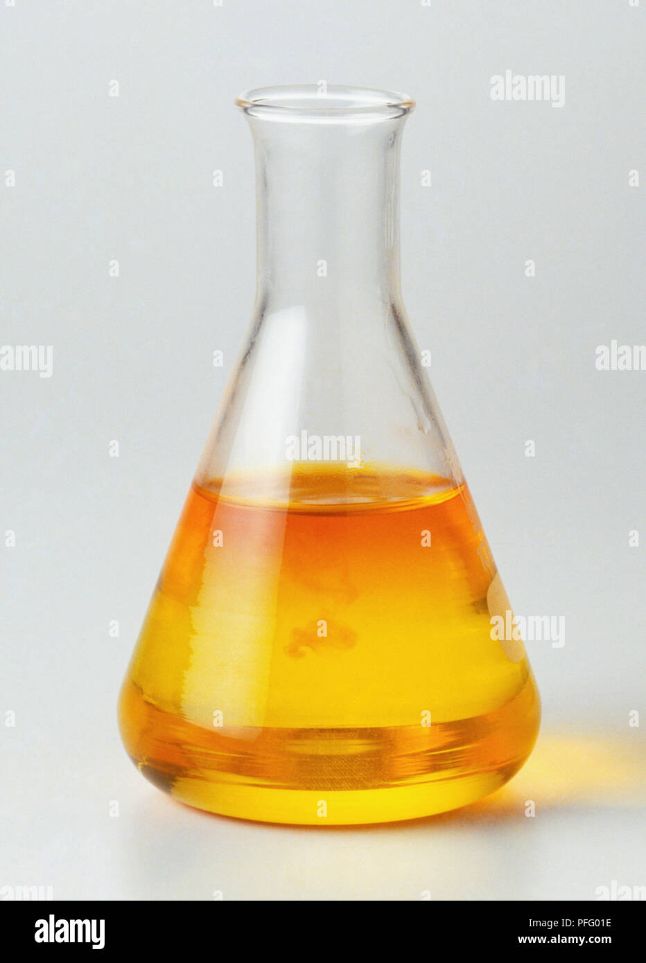 Hydrochloric acid added to potassium, in a glass flask Stock Photo - Alamy