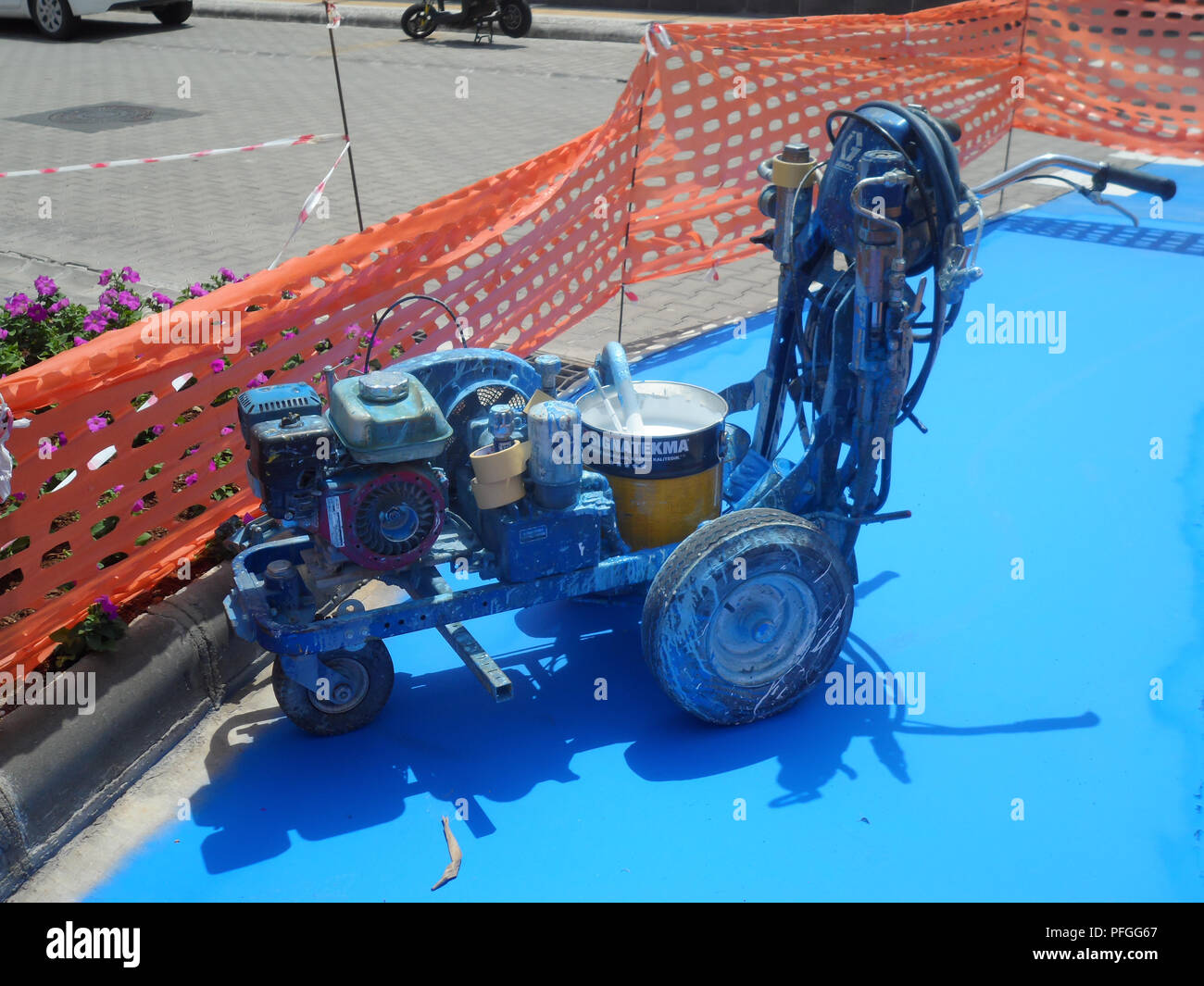 Possibly a Graco linelazer model V3900 used to paint road surfaces