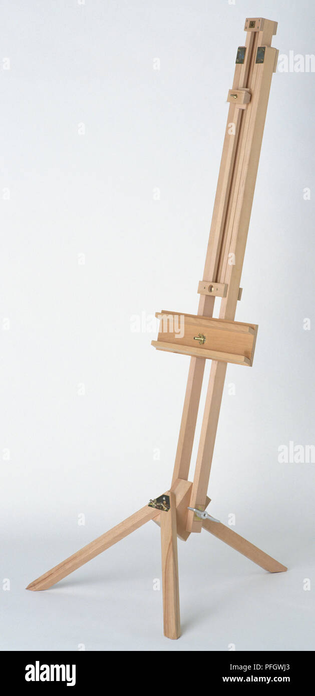 Easel hi-res stock photography and images - Alamy