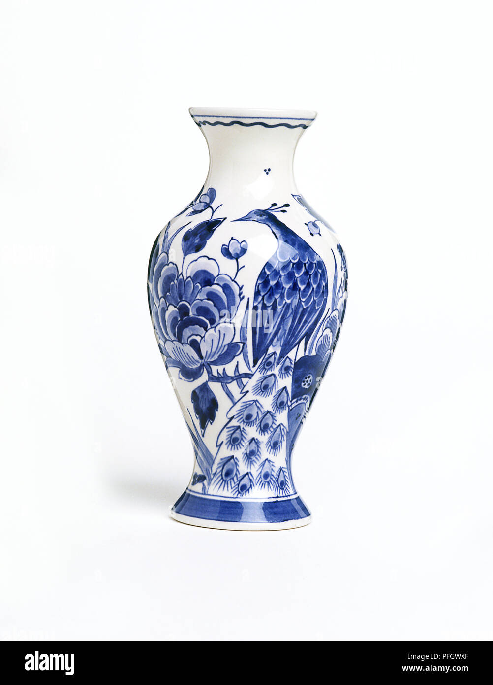 delft blue vase from holland PFGWXF