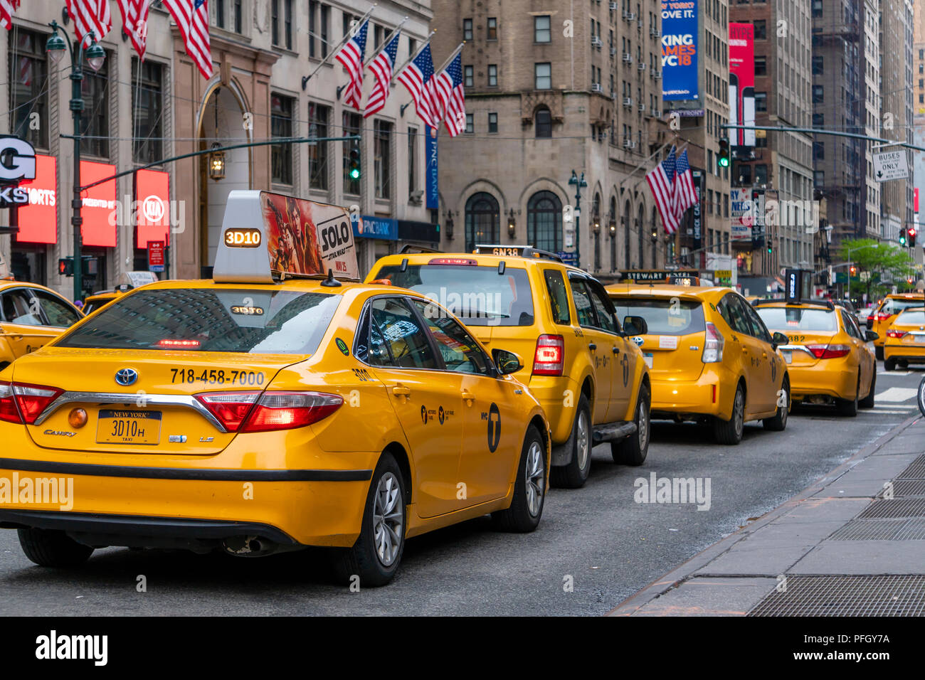 New York Cab Taxi Yellow City Street Nyc Travel Urban High Resolution Stock Photography And Images Alamy