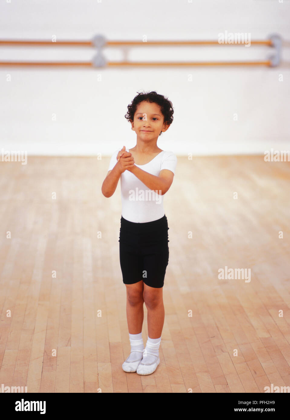 Chest clapping hires stock photography and images Alamy