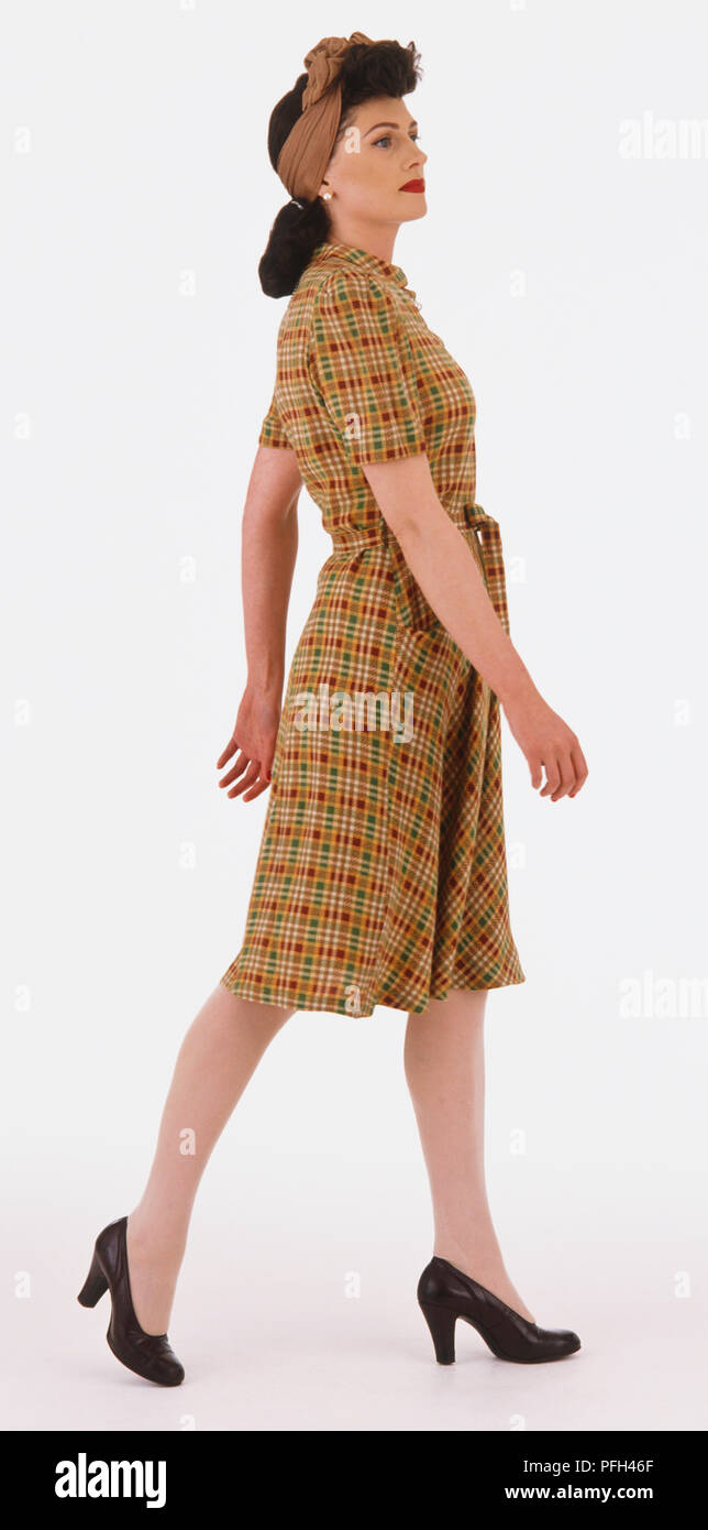 1940s dress hi-res stock photography and images - Alamy