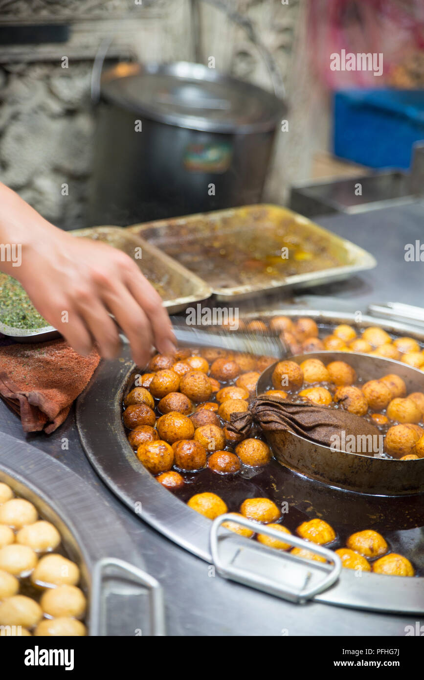 Fried sweet potato balls, night market, Taipei, Taiwan Stock Photo - Alamy