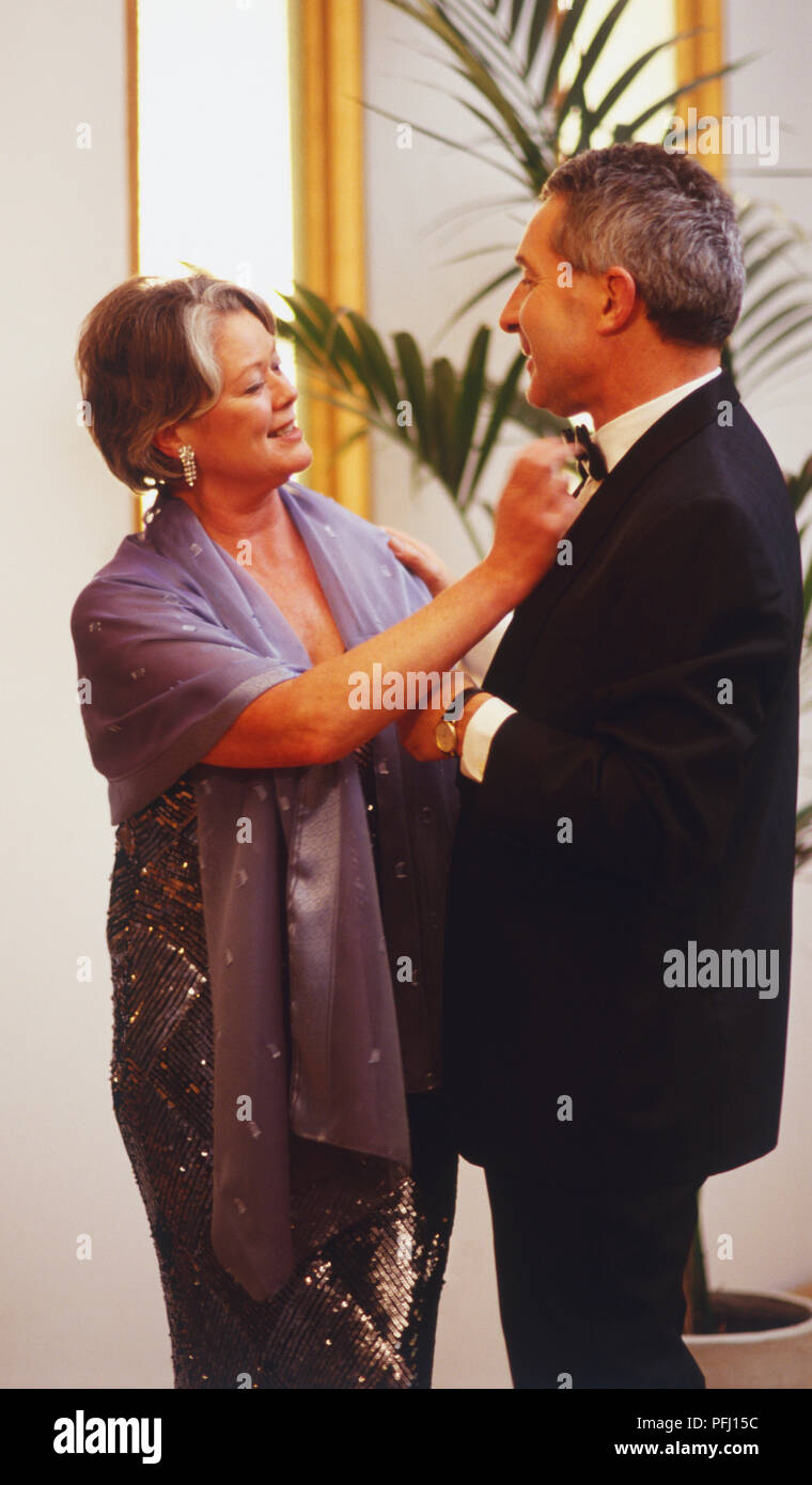 Mature woman evening gown hi-res stock photography and images - Alamy