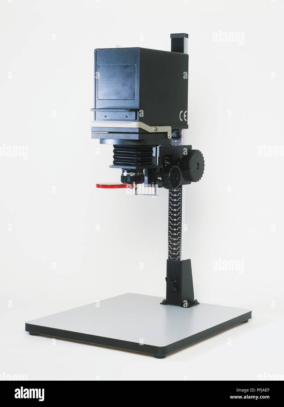 Photographic enlarger hires stock photography and images Alamy