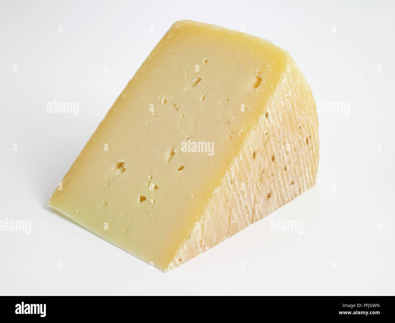 Slice of Italian Pecorino Toscano PDO ewe's milk cheese Stock Photo Alamy
