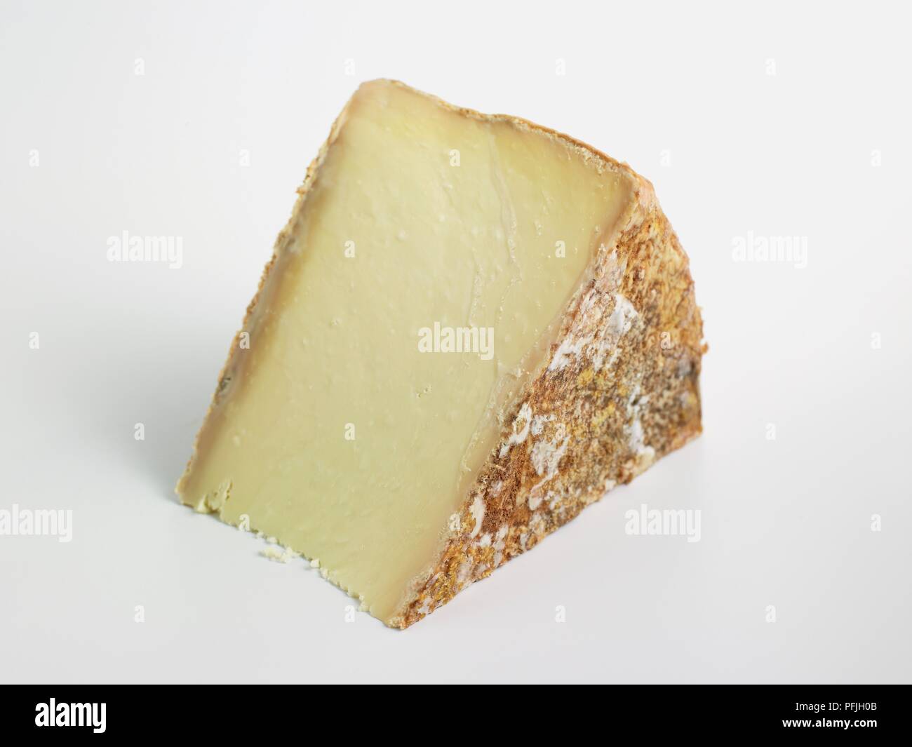 Slice of Spanish Pena Blanca de Corrales ewe's milk cheese Stock Photo